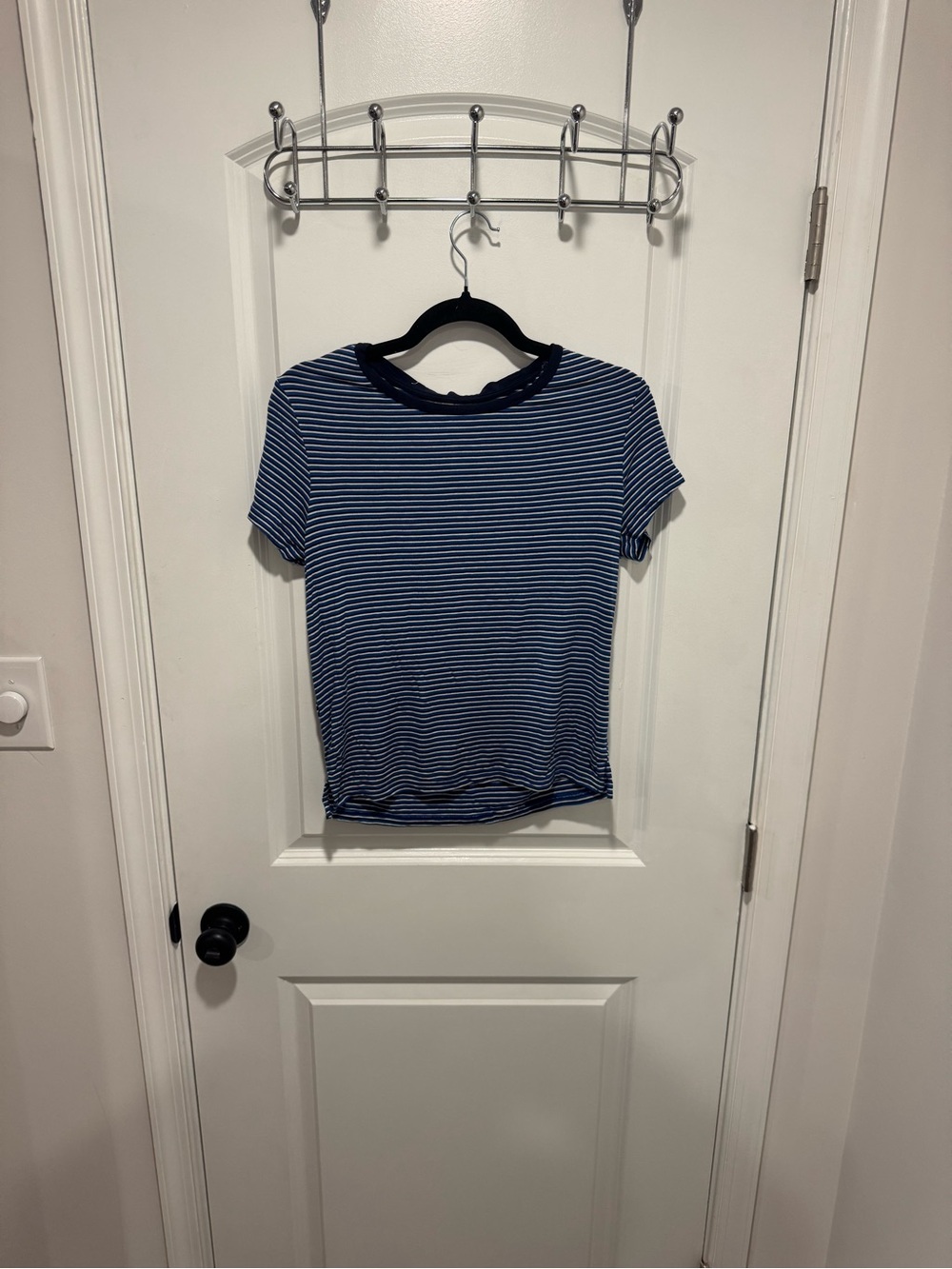 American Eagle Outfitters Blue & White Striped Short Sleeve Tee